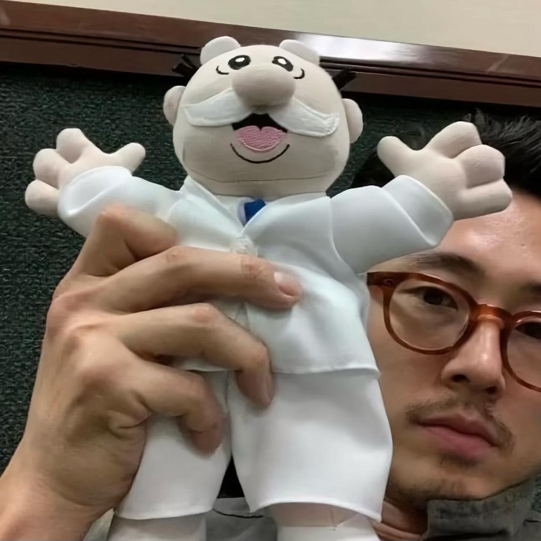 史蒂文元