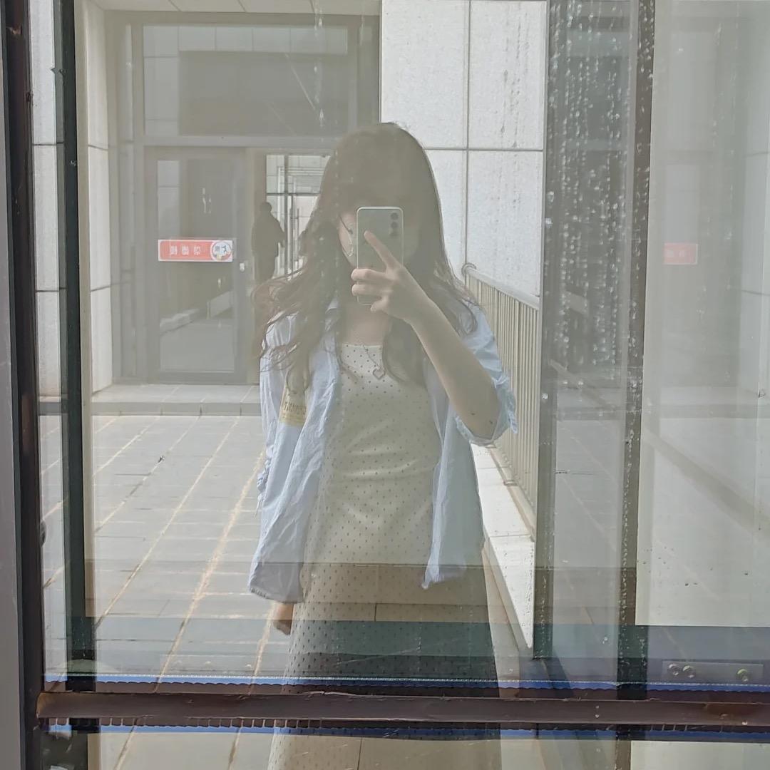 一口汉堡包