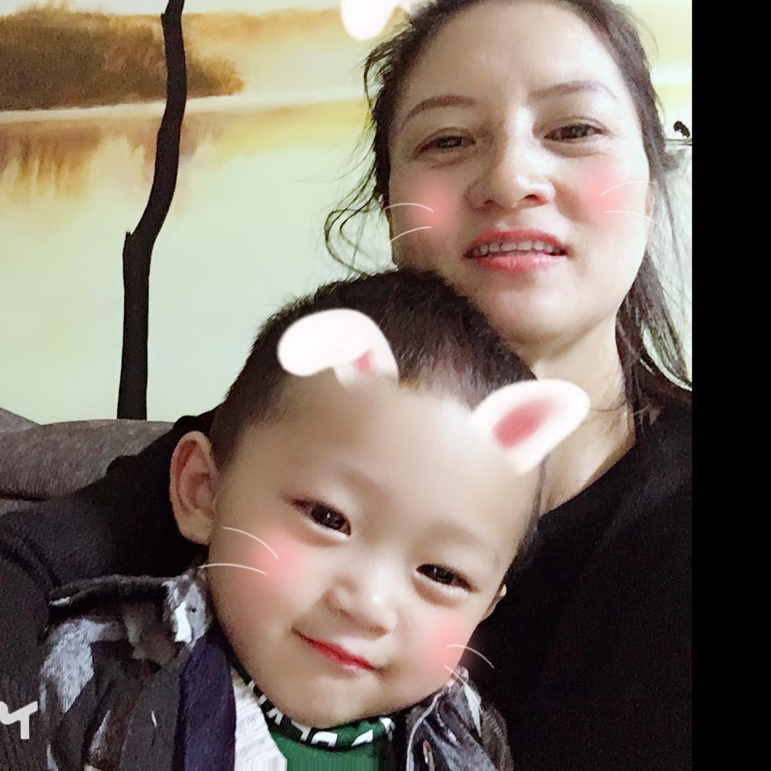 奶奶和两个孙子