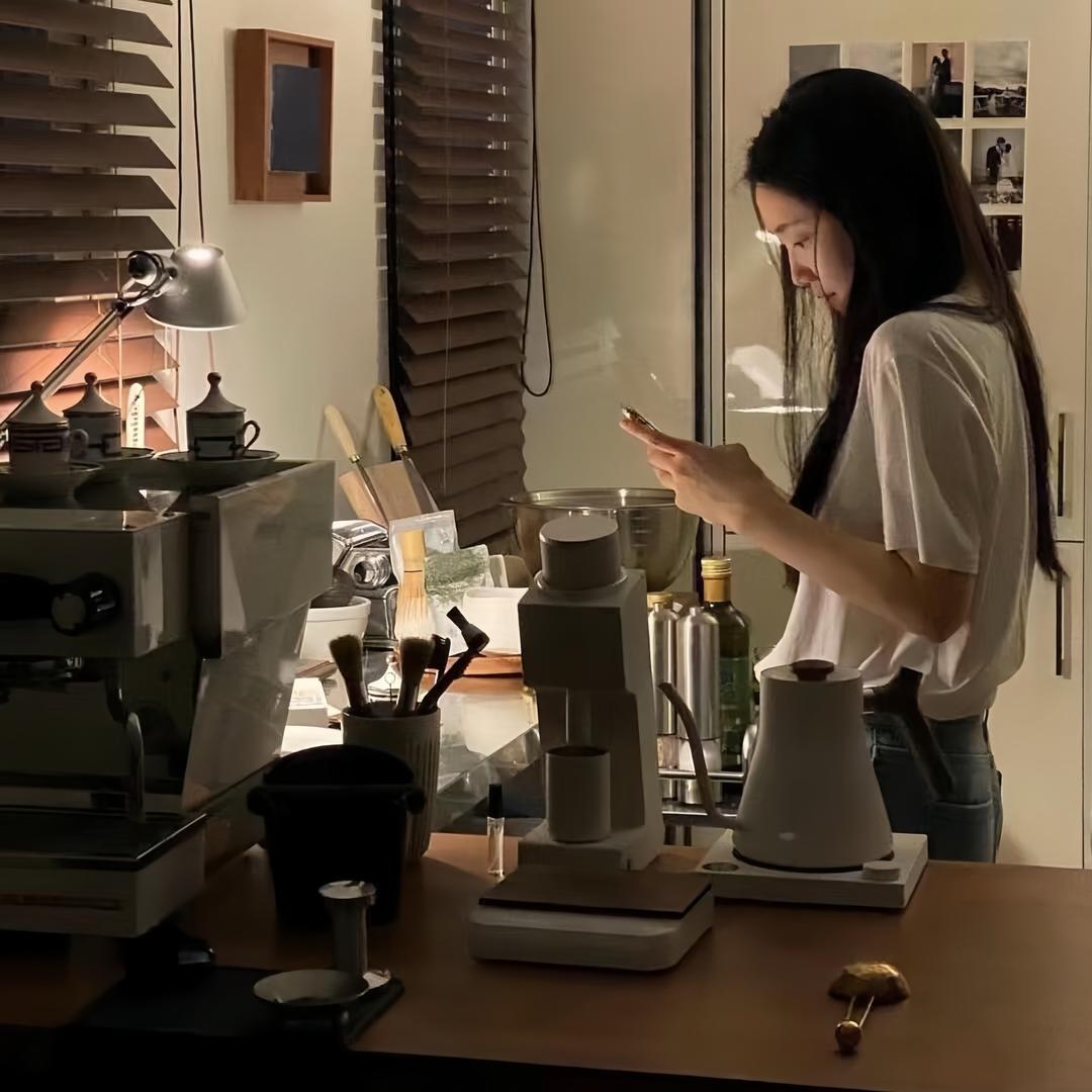 𝑬𝒔𝒑𝒐𝒊𝒓.