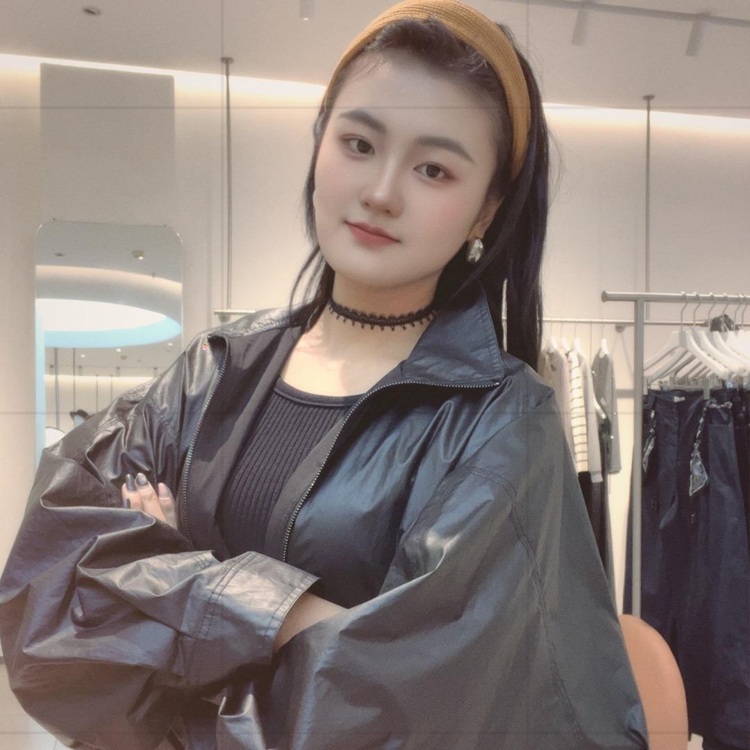 微山城市格调女装兰兰