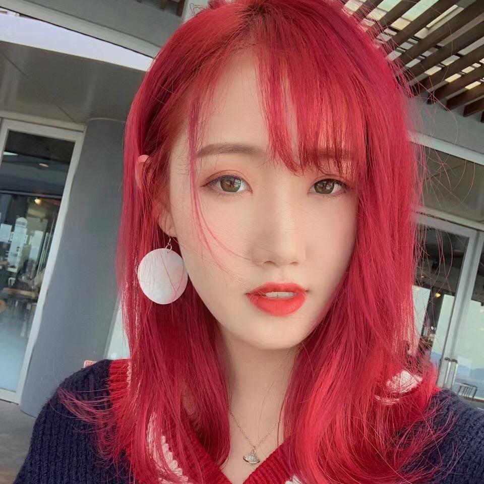 女王造型    短发减龄设计