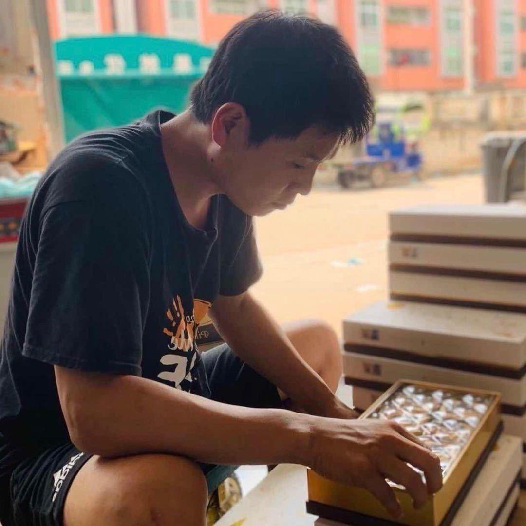 果然优江南榴莲/葡萄代卖·曹阳