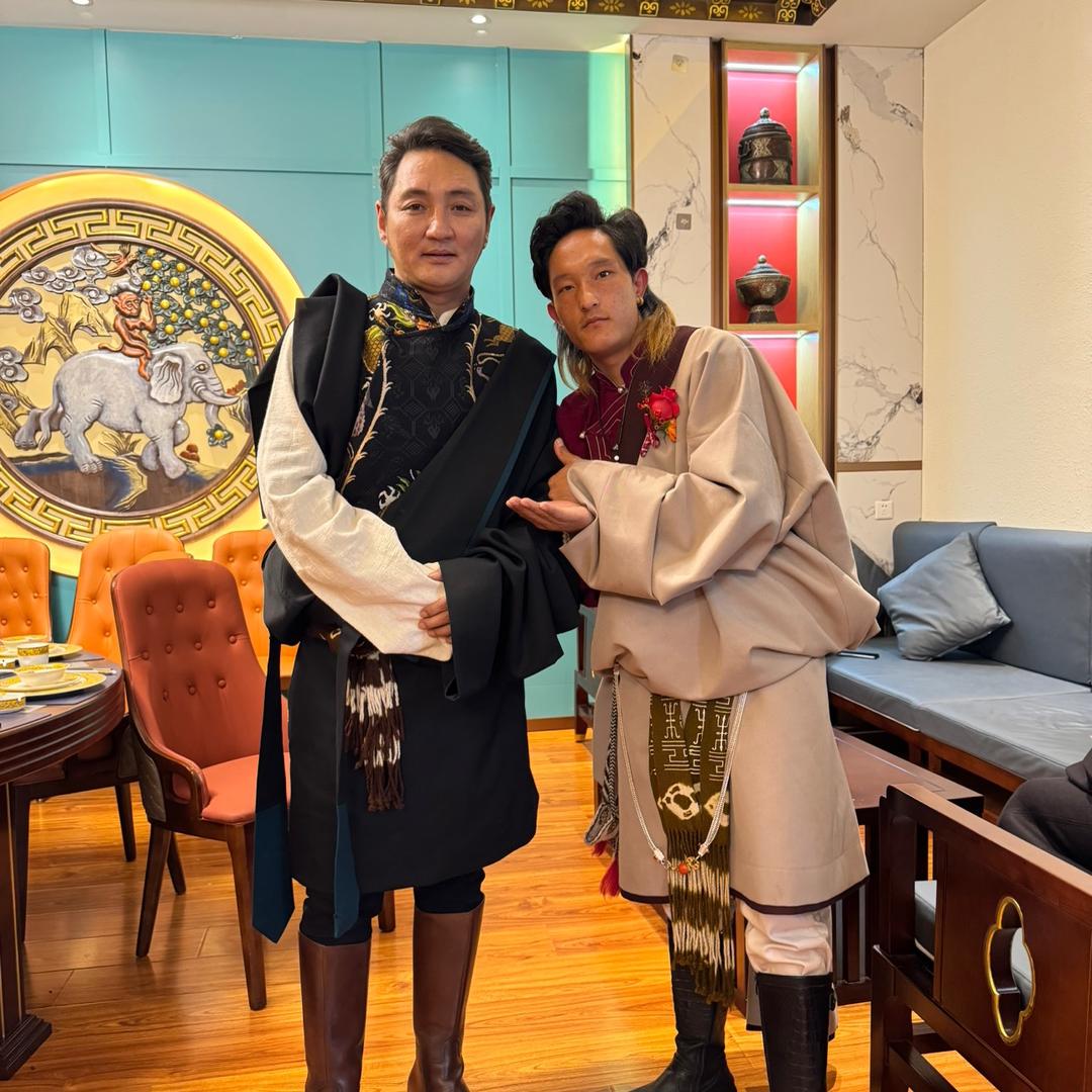 类乌齐网红 贡嘎仁青1376