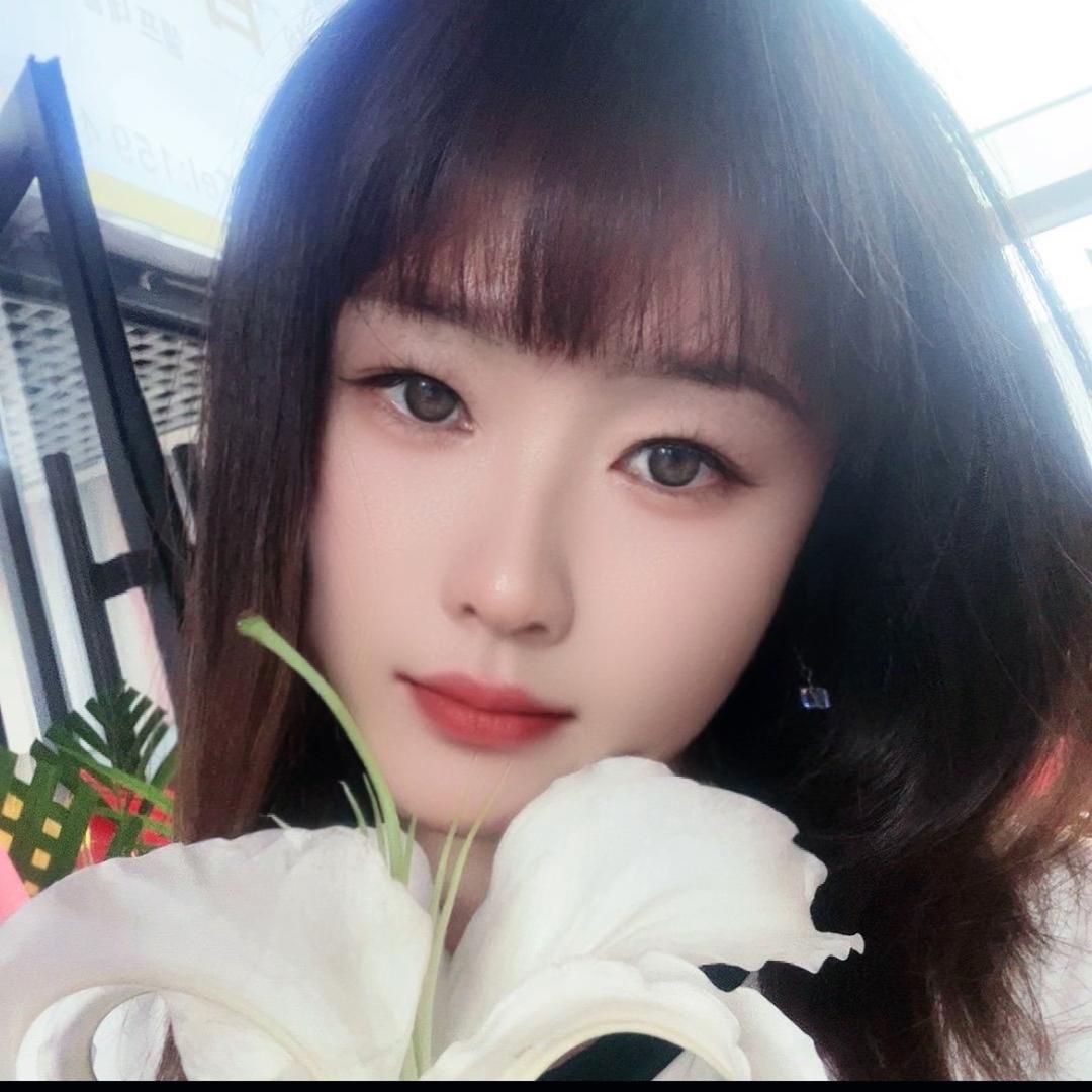 李薇薇(砥砺前行）