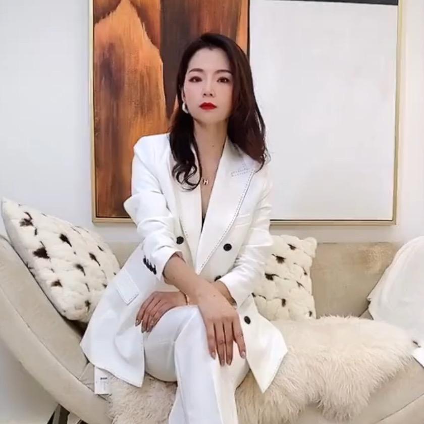 笑笑老师·PETAL STORY花瓣故事