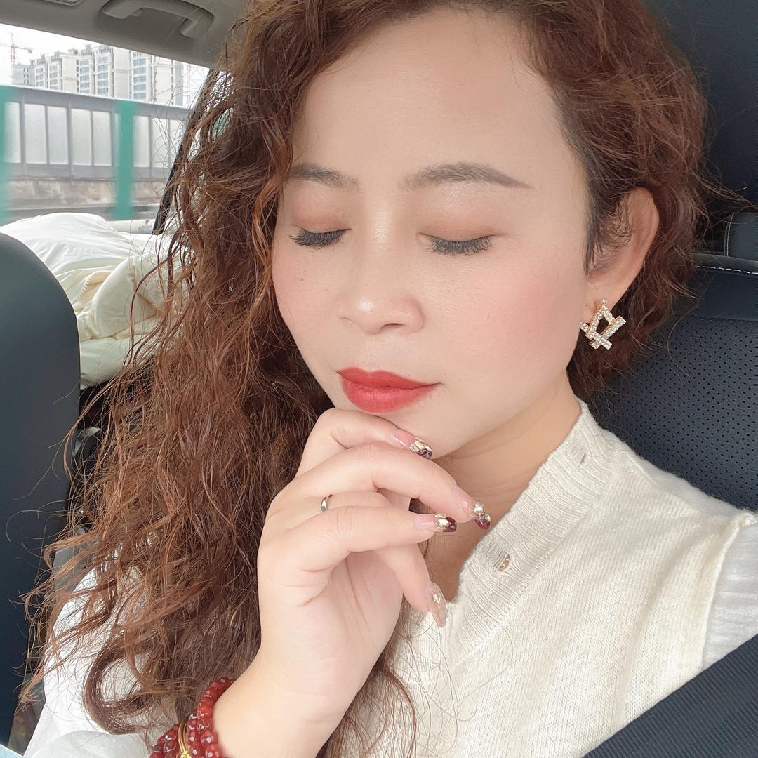 Lily丽💃