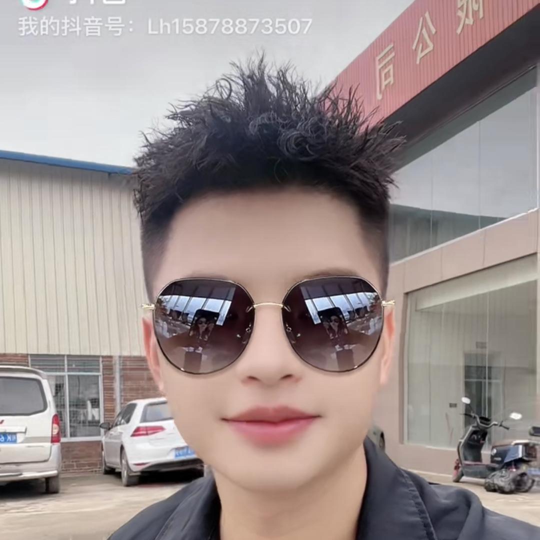 广西容县刘总说车