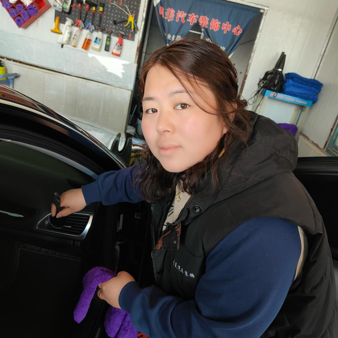 博兴纯梁汽车洗美 大萌