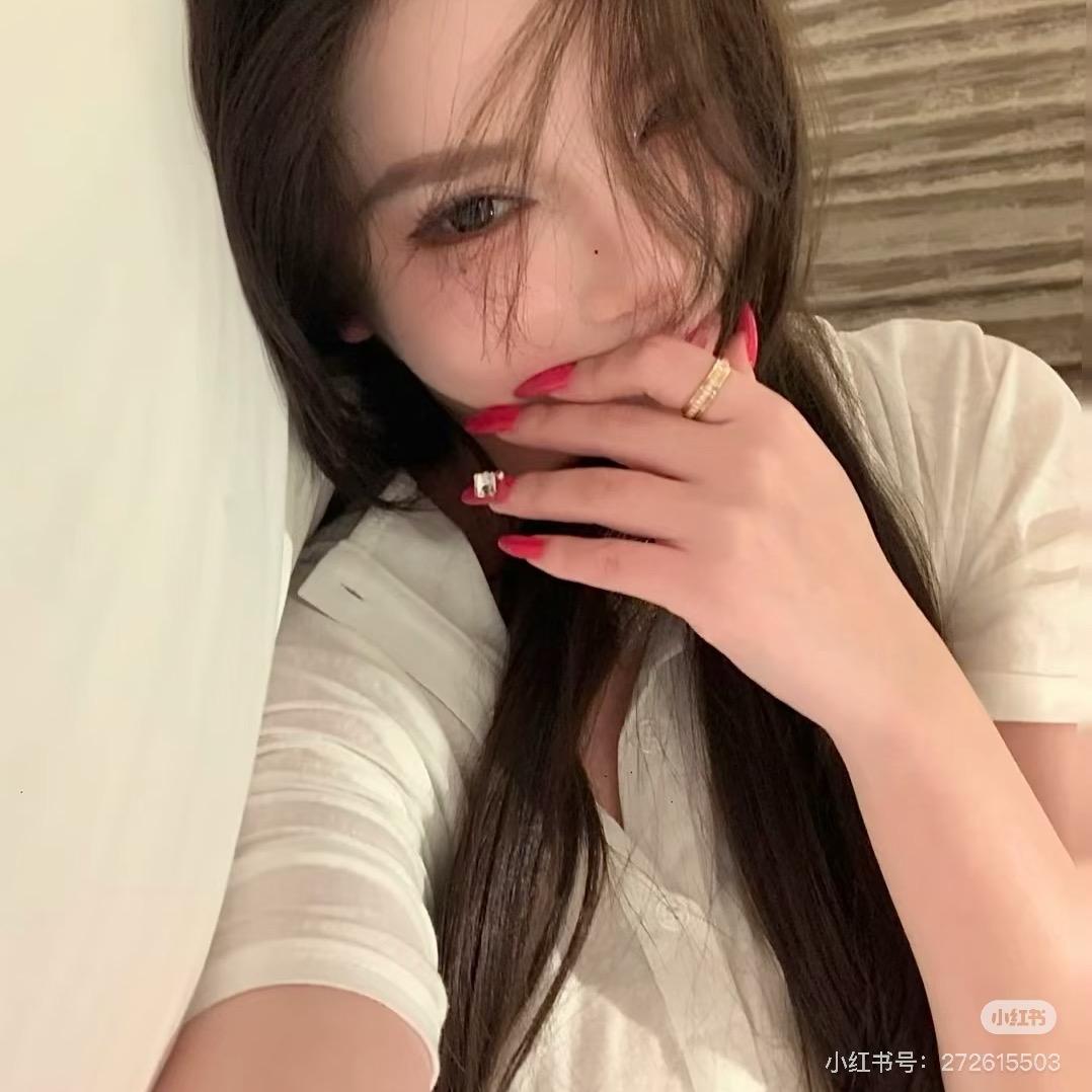 就吃一小口.