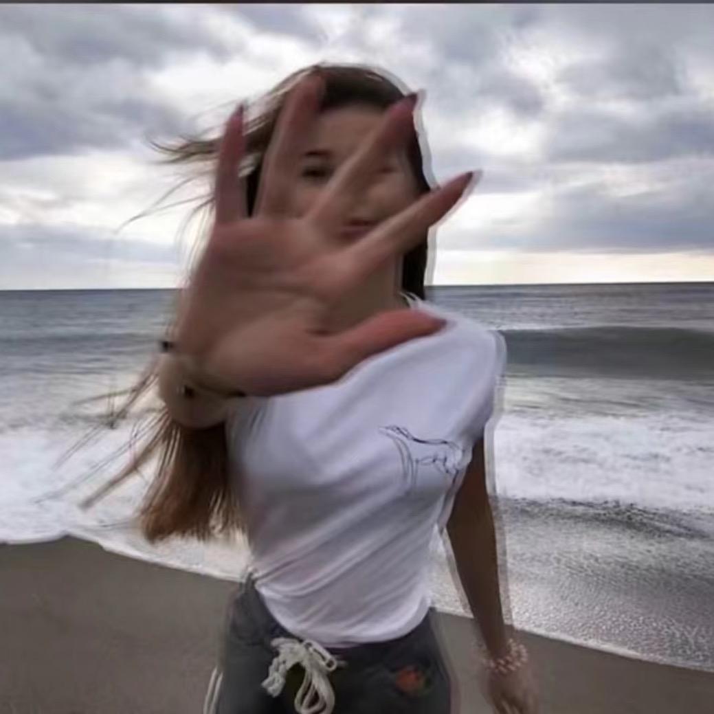草莓小甜心🎀