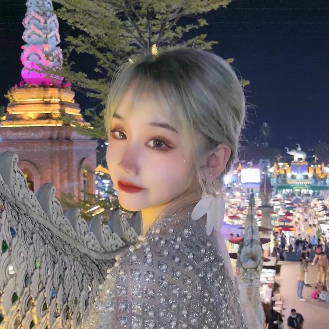 隔壁班的李同学