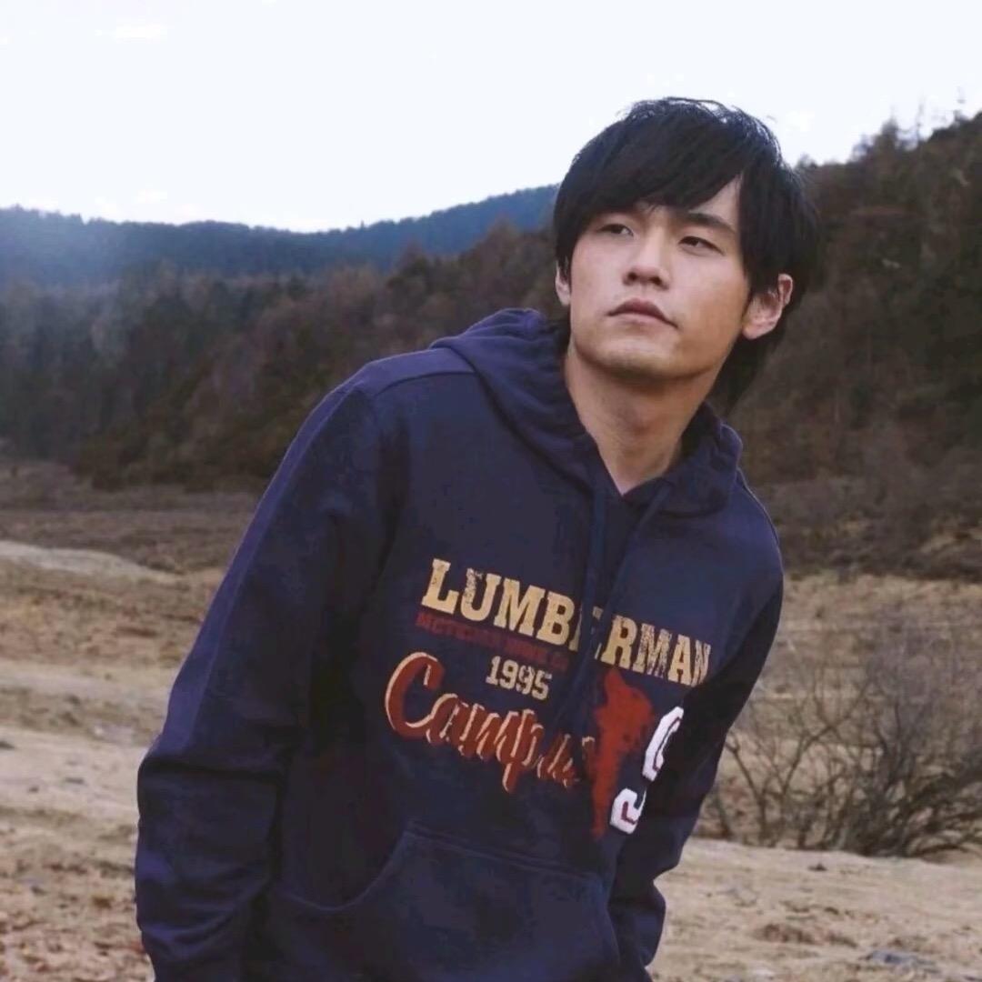 翊世歌