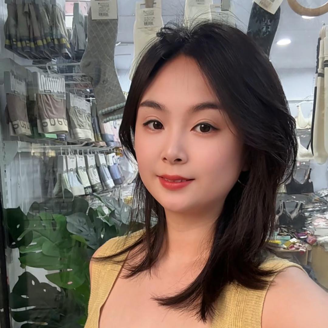 钱多多袜品私物官方号