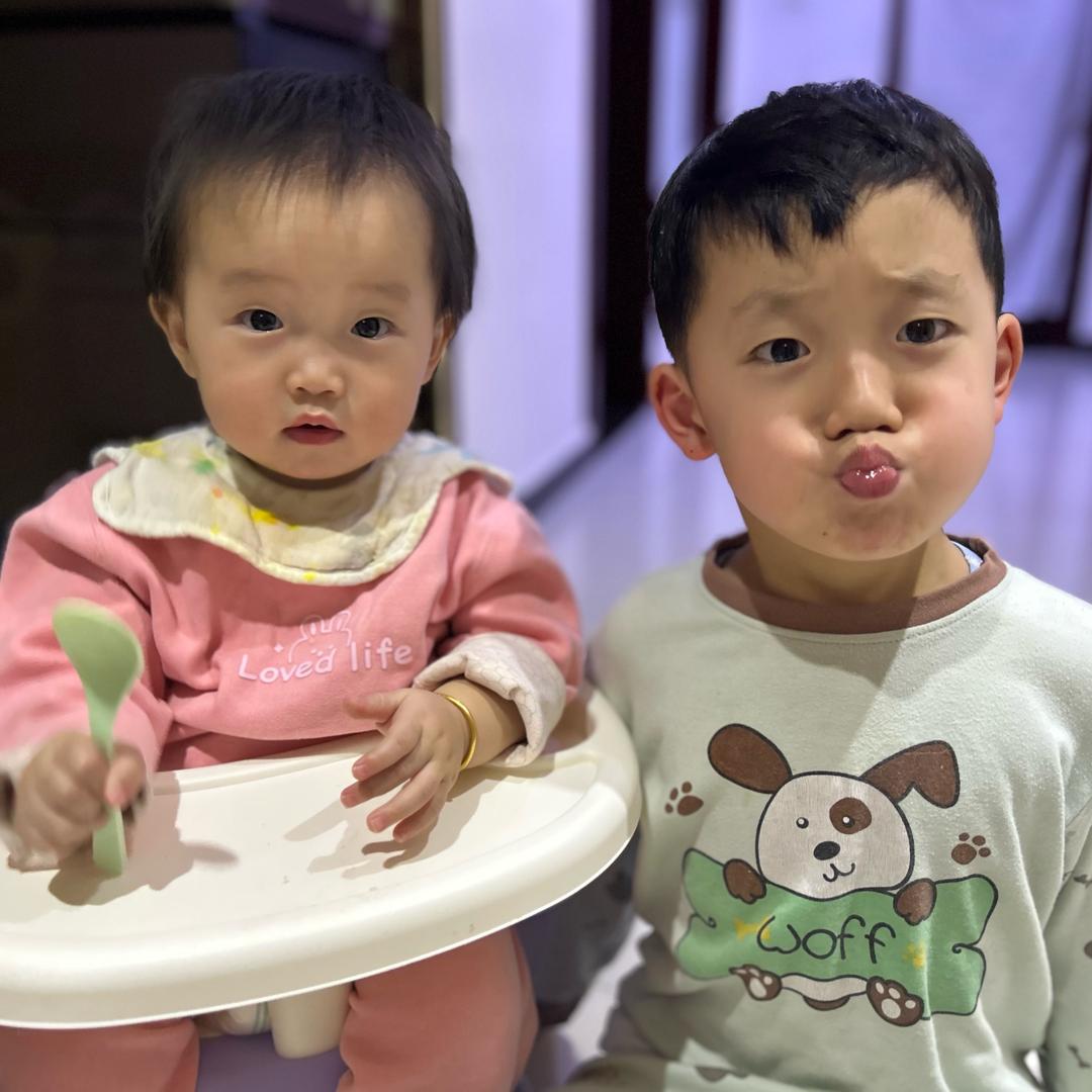 跳跳哥哥的小花朵🌼