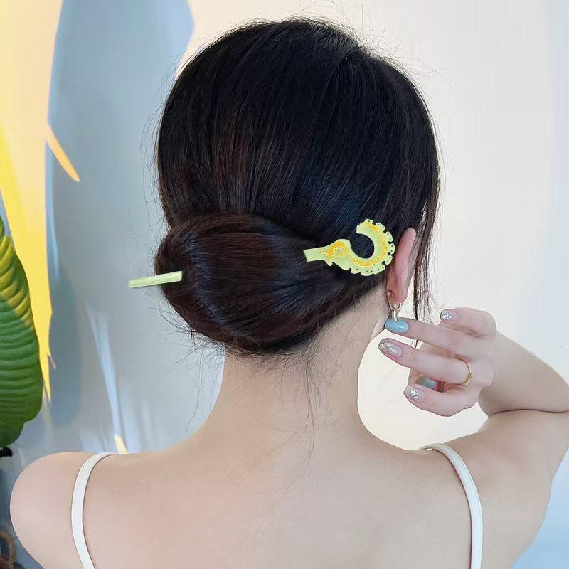 花冬饰品专营店