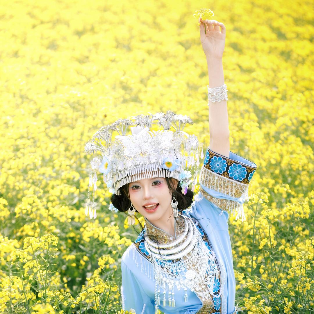 千户苗寨化妆师十三