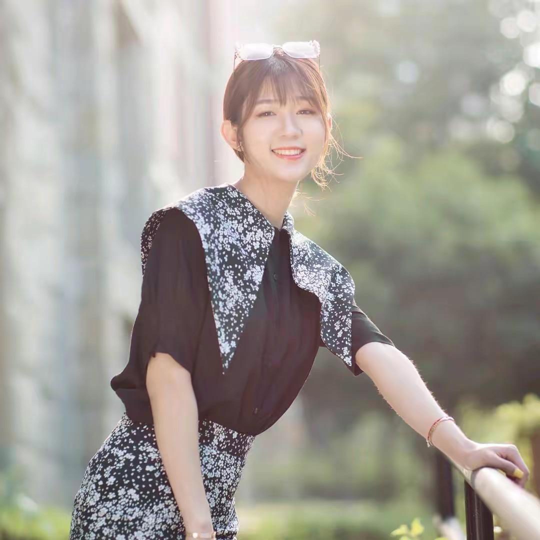 精品西服夏省省-主播卷卷