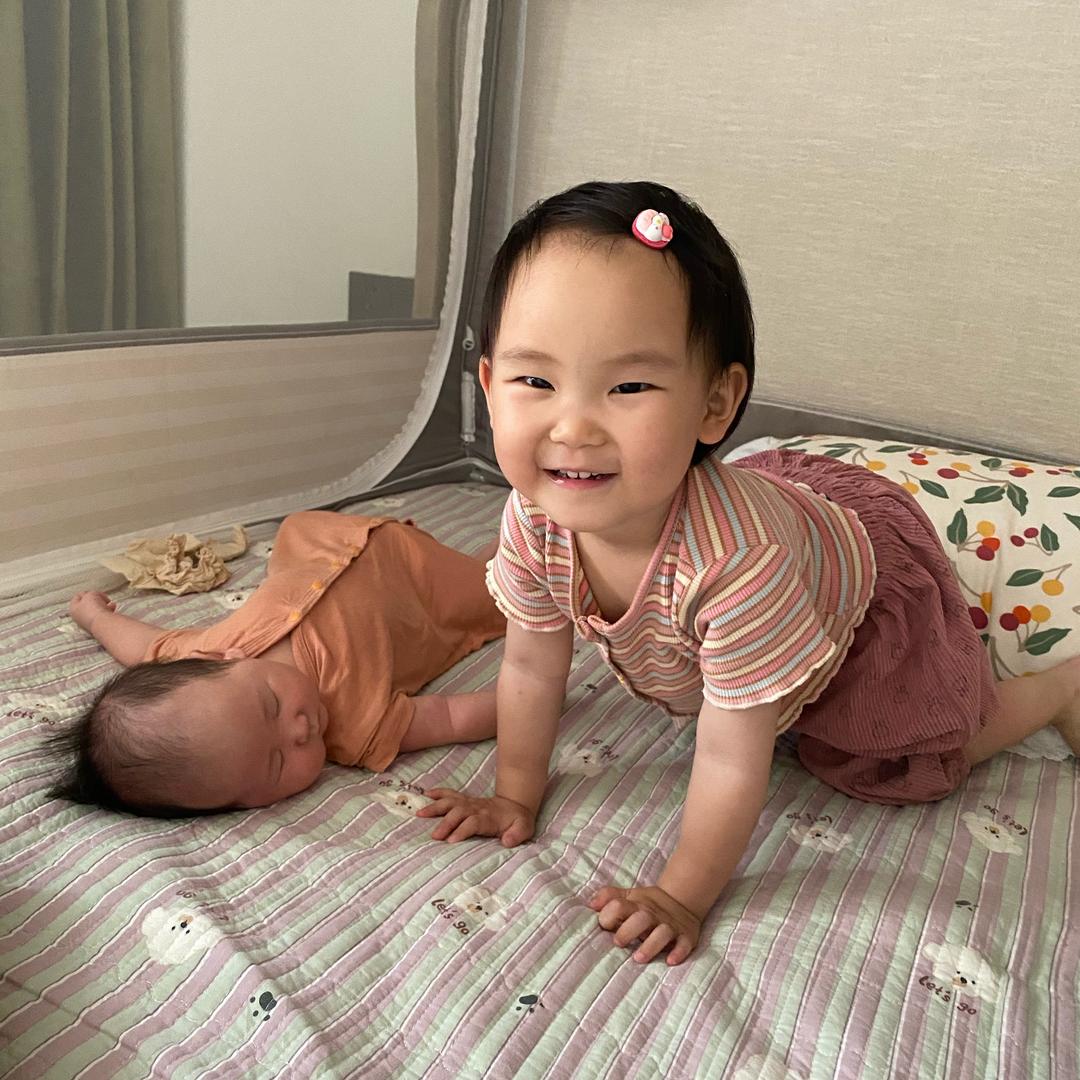 大宝姐、进宝弟的麻麻_