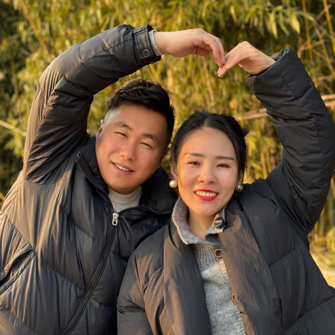 娜娜一家人