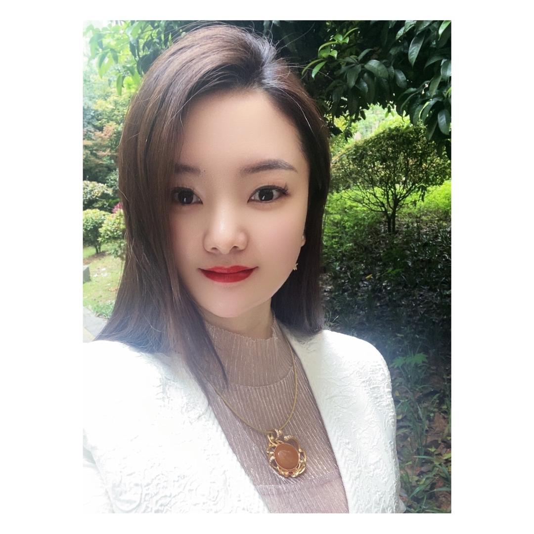 满满姐酒楼~老板娘