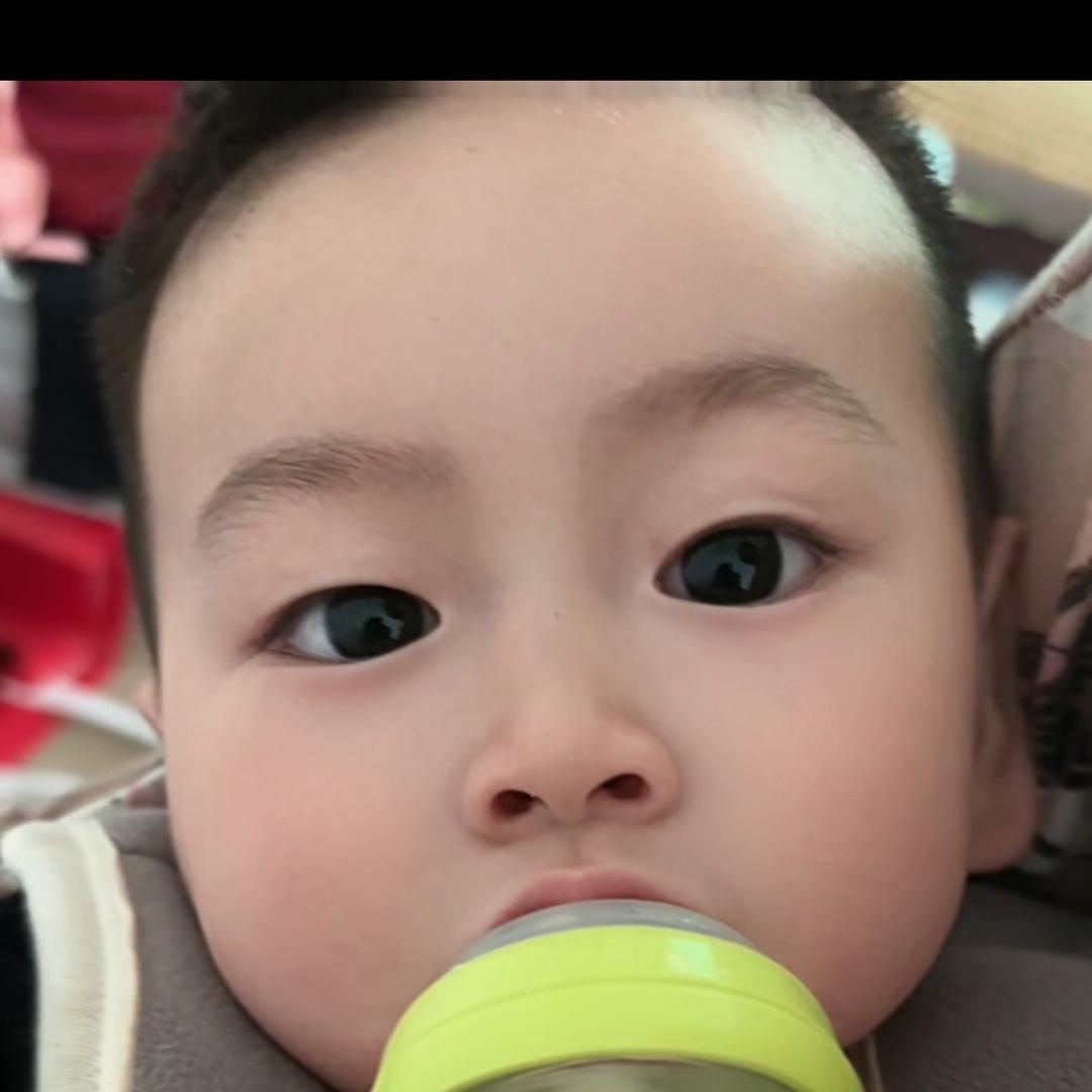 开心的小乐乐
