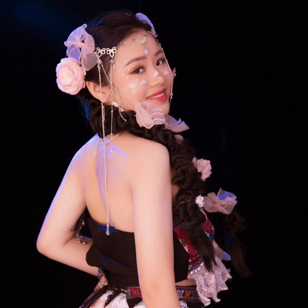 李ᩚ：ℳLi๓👑