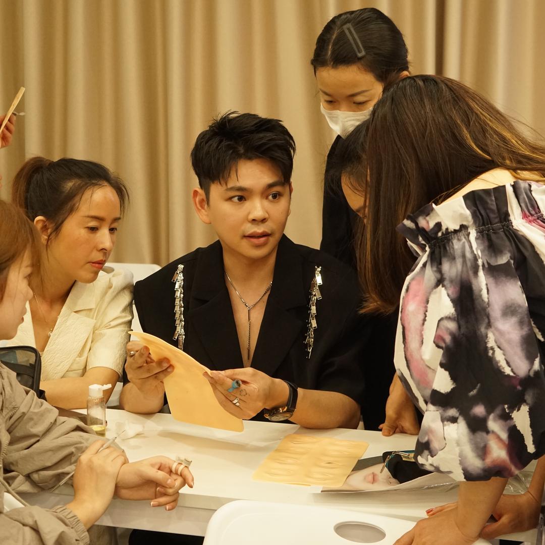 重庆眉型设计师康康