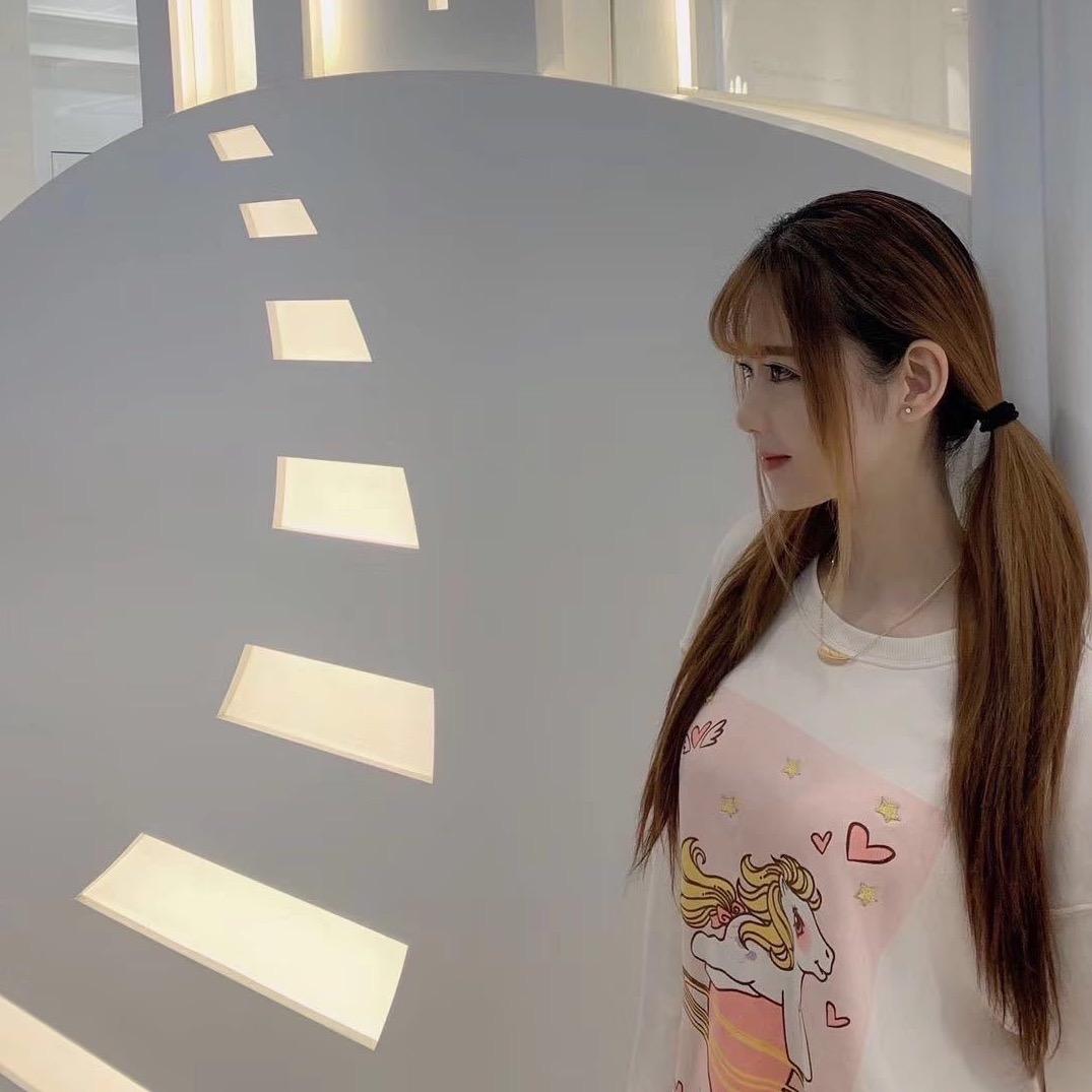 李小爱呀