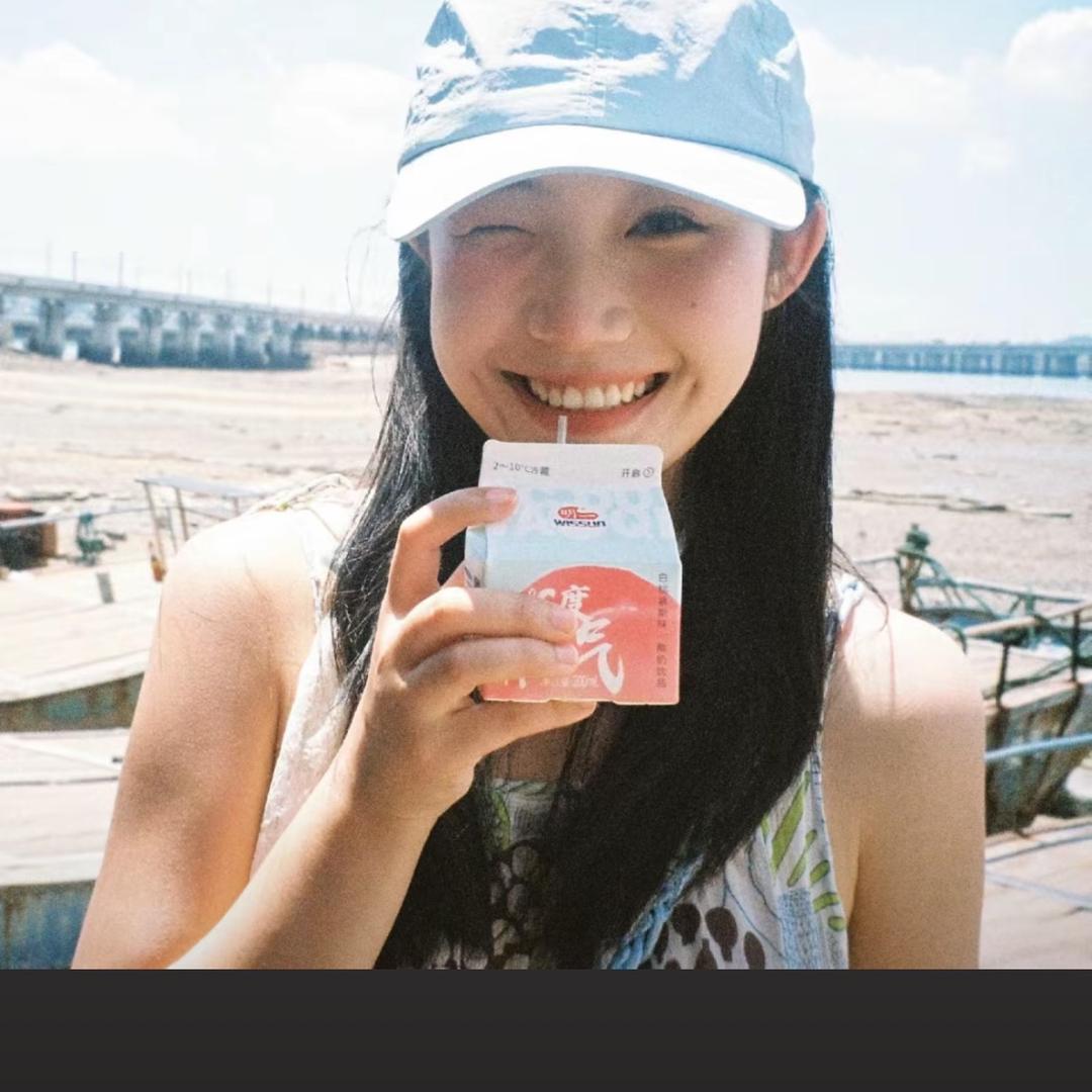 周 八 再 见～