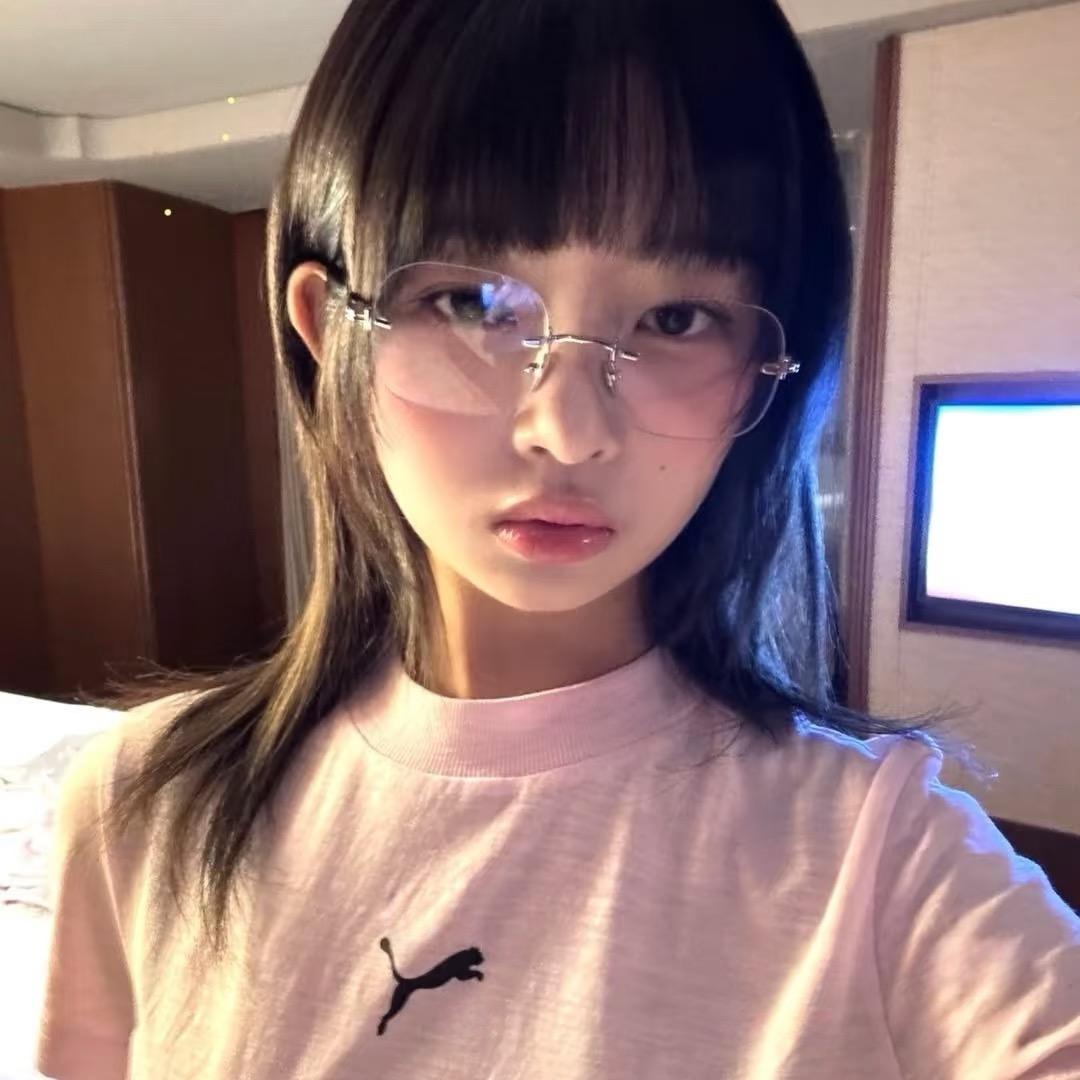 千层小猫