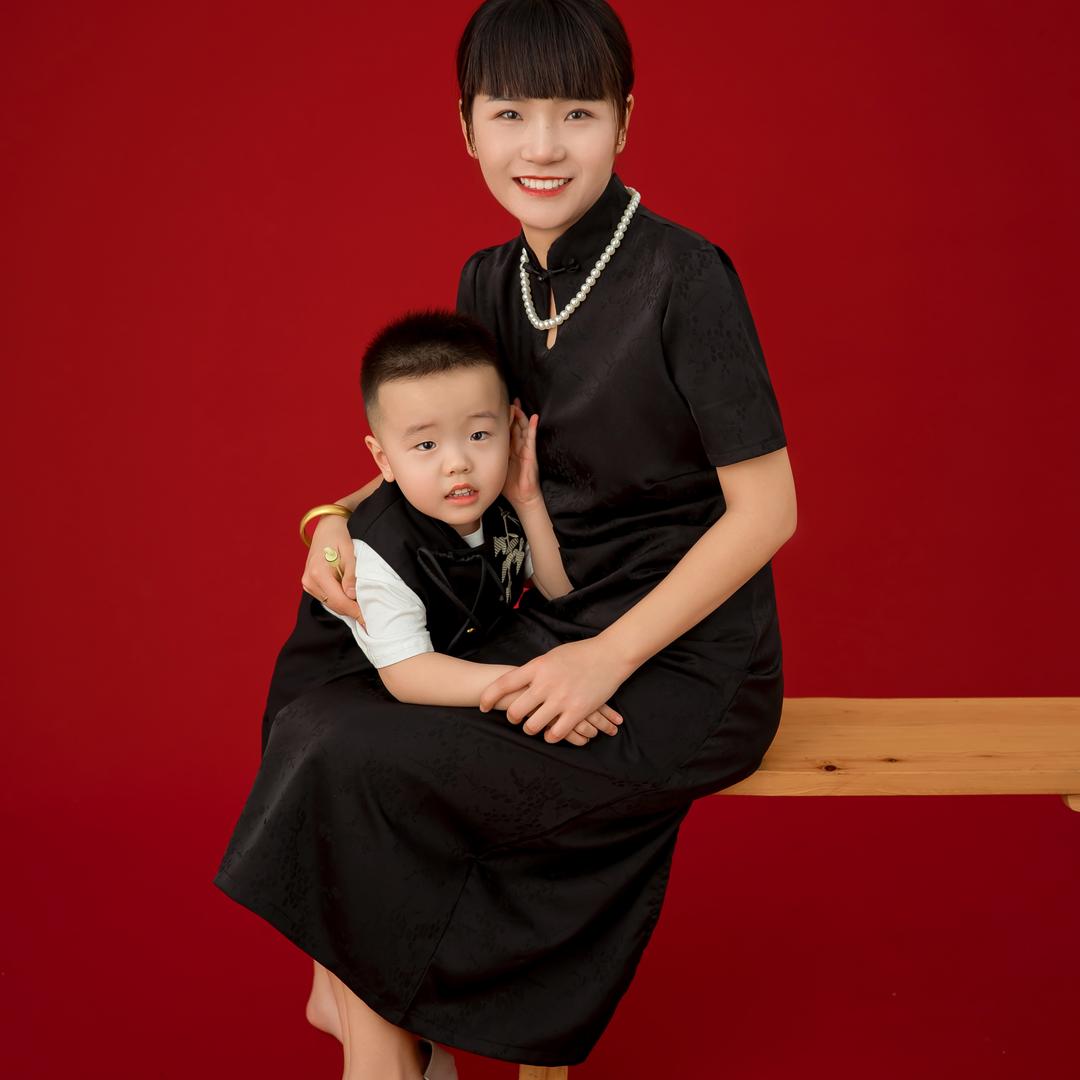 张摆摆