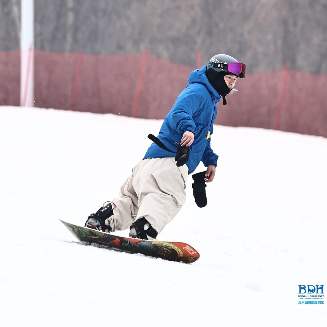 南京冷山雪具 鸭鸭