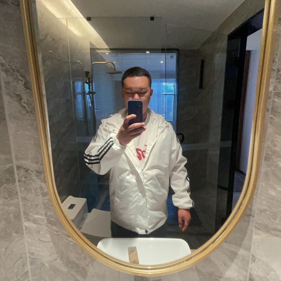 🚬ཀོ小何ོꦿ࿐