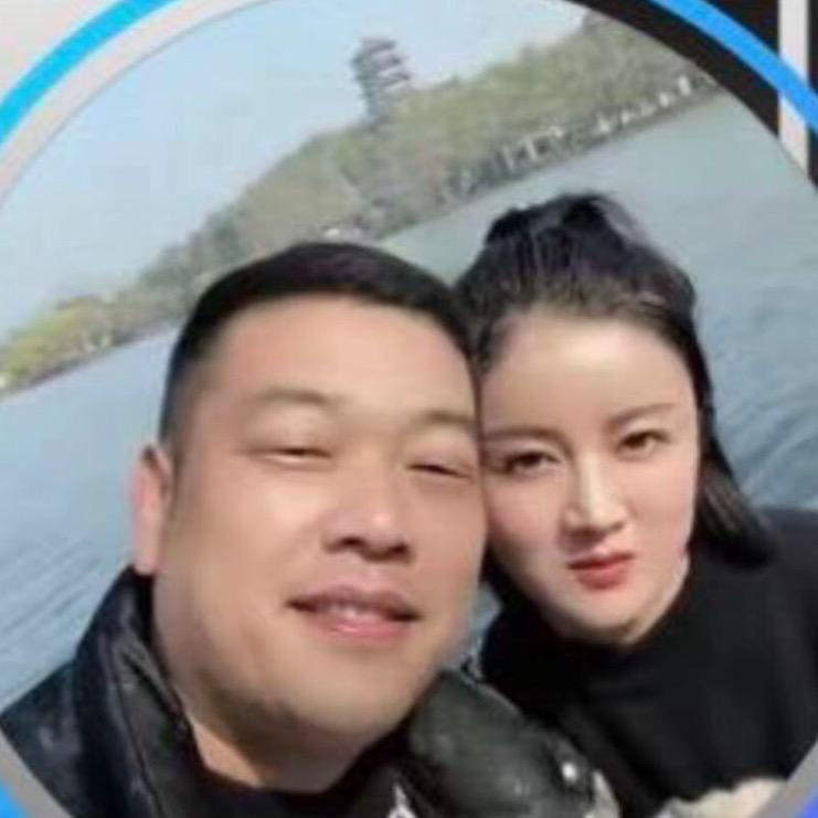 豪情亮哥《11月15号举行婚礼💒》小特
