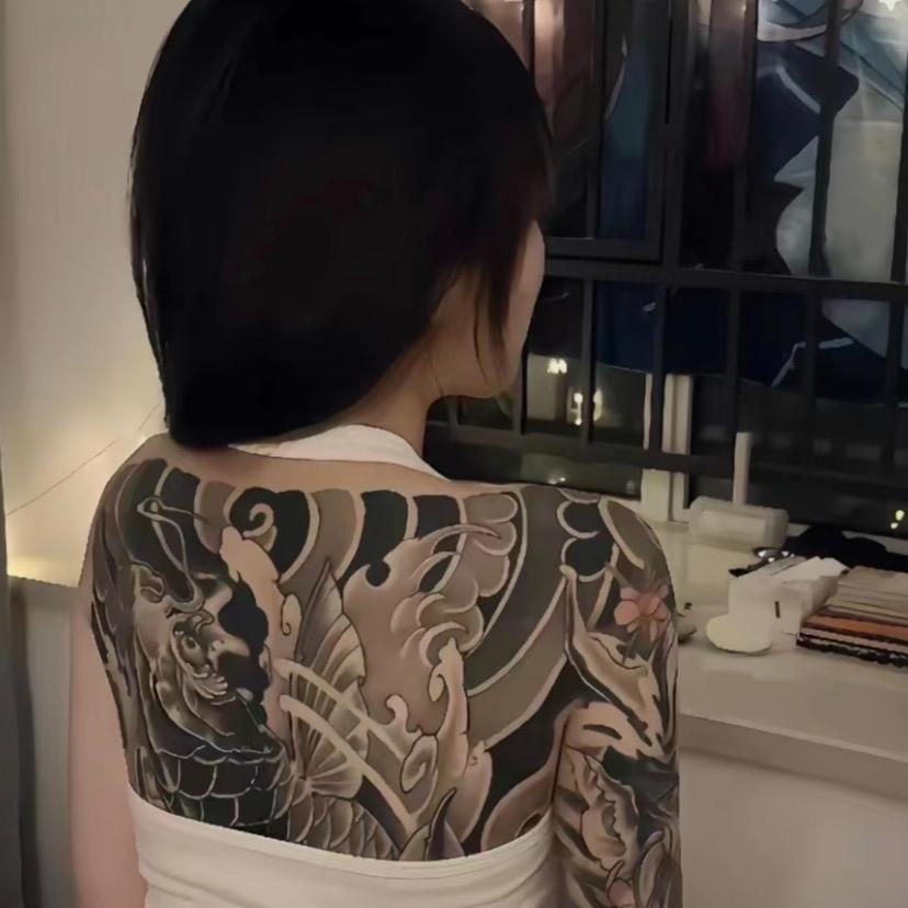 我不想当挂壁妹