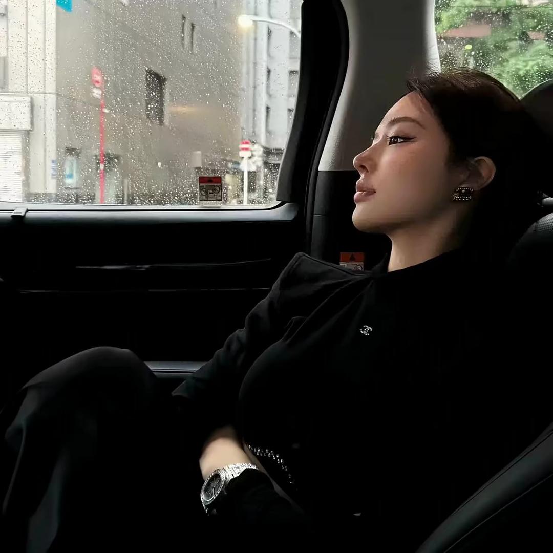 ￴ ￴