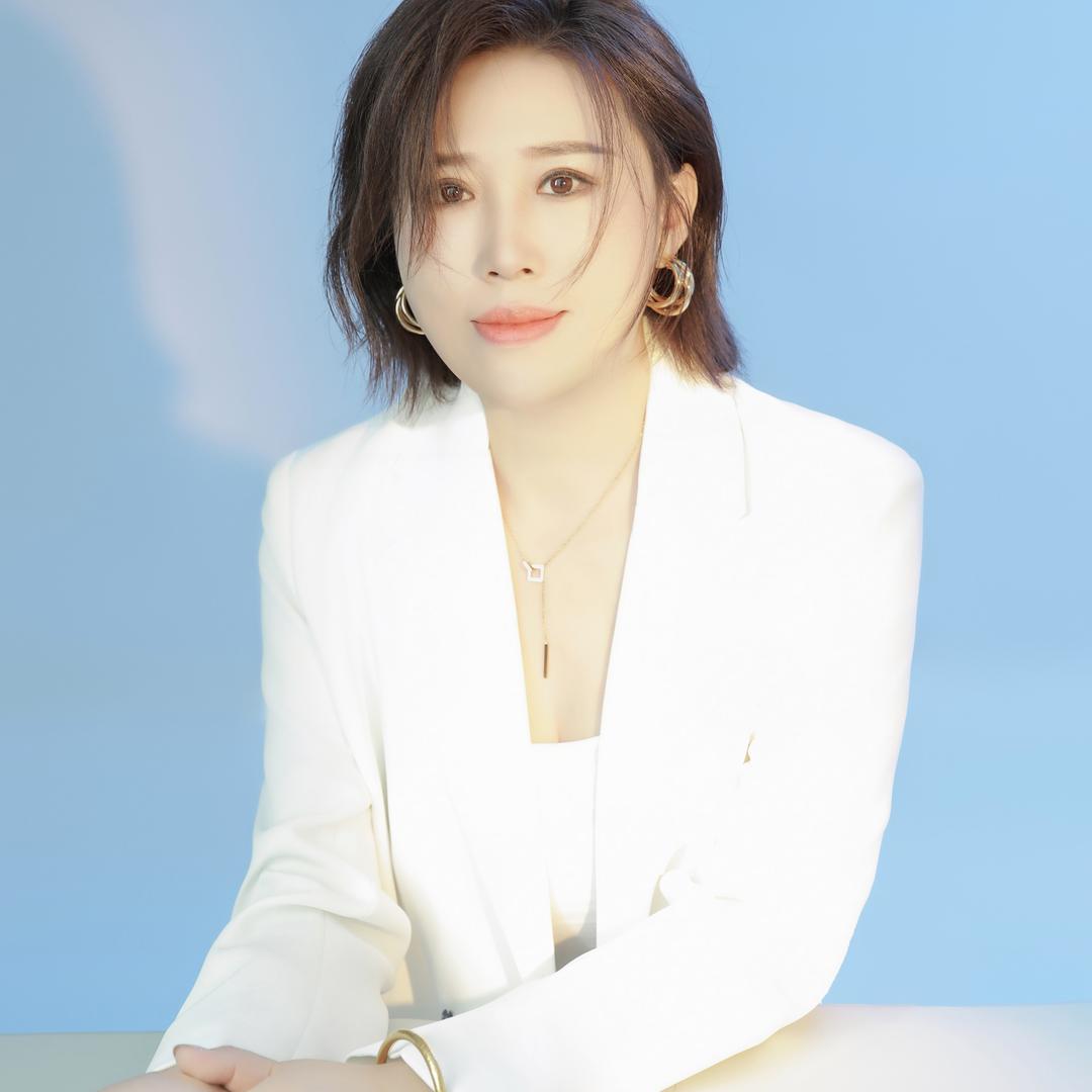 眉毛姐姐全美国际(莱州店)