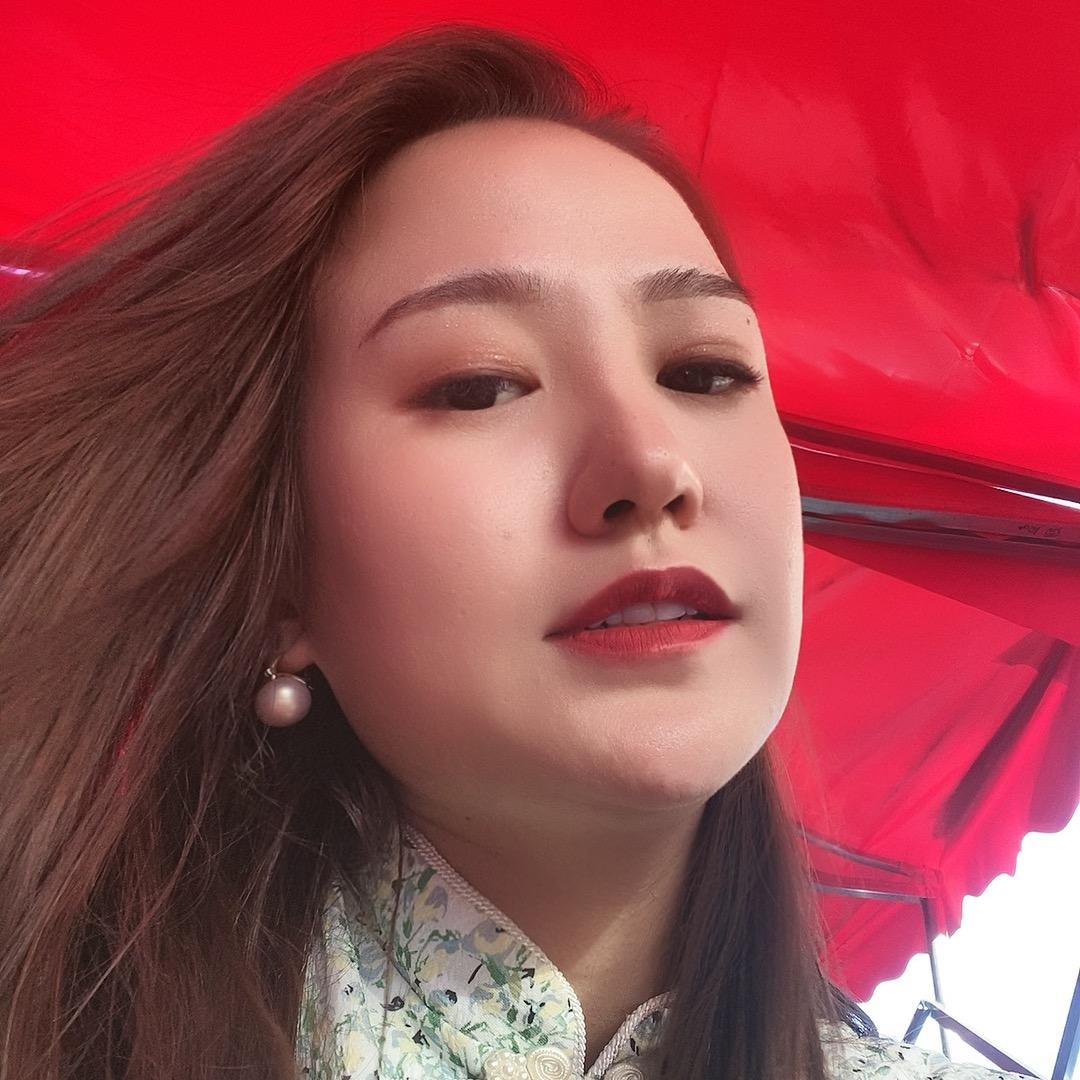 狂踹瘸子那条好腿……
