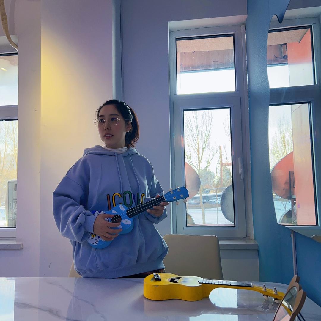 ☆ Tina এ᭄ꦿ  董 ☆