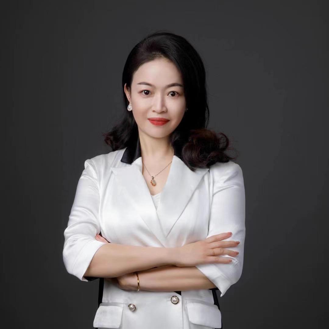 教养发的施老师