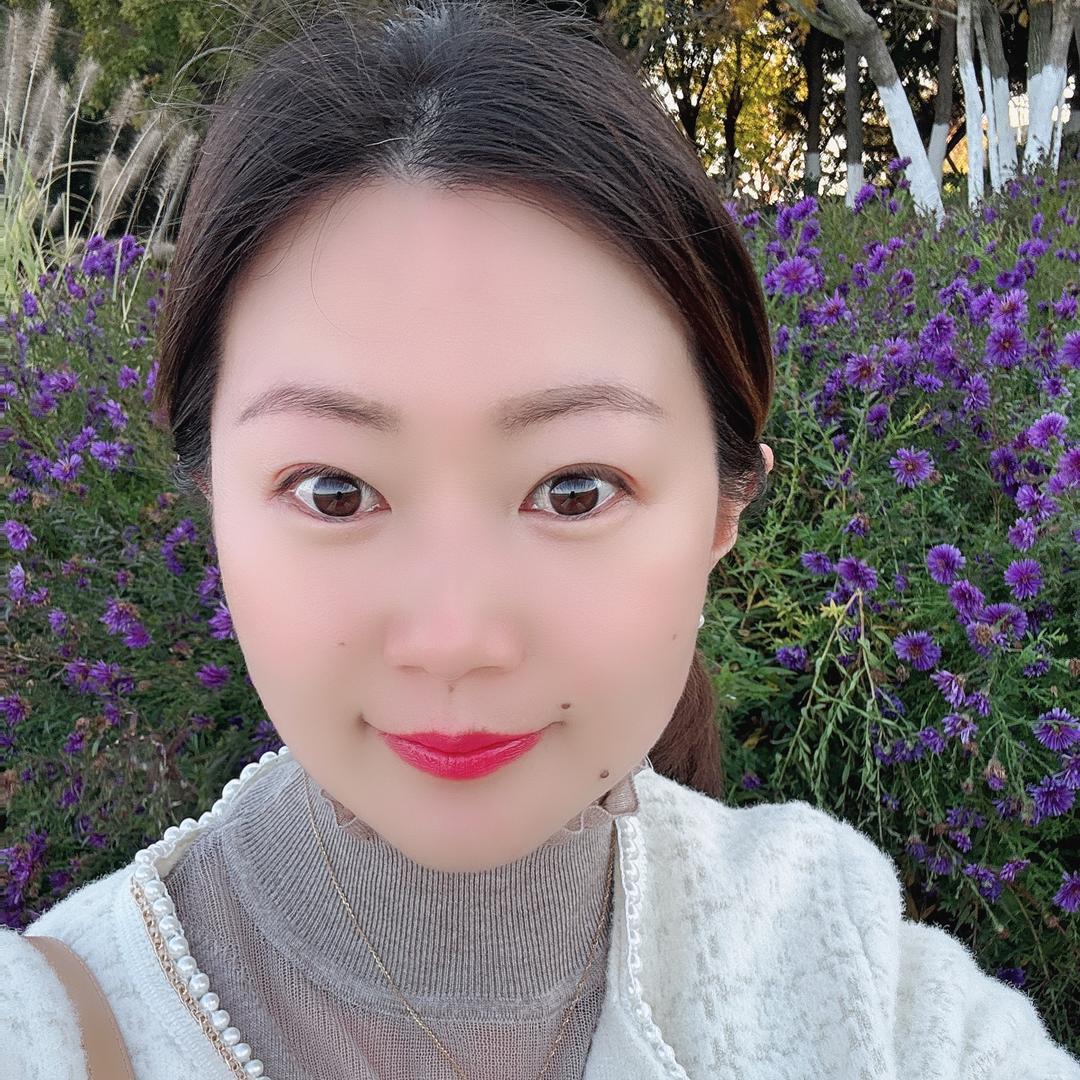 胶州北方国贸绯依琳花花