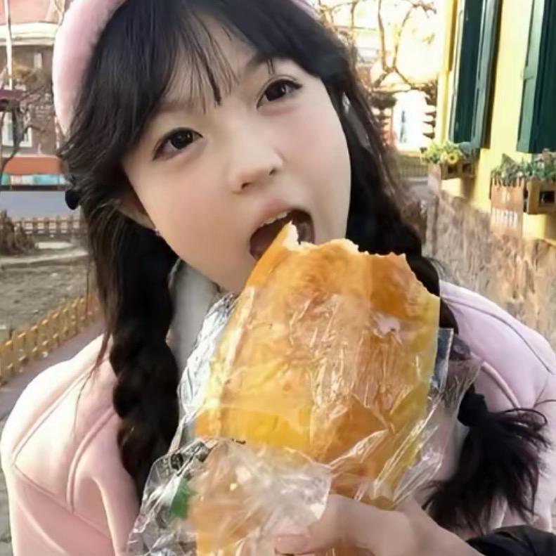 妮妮酱.