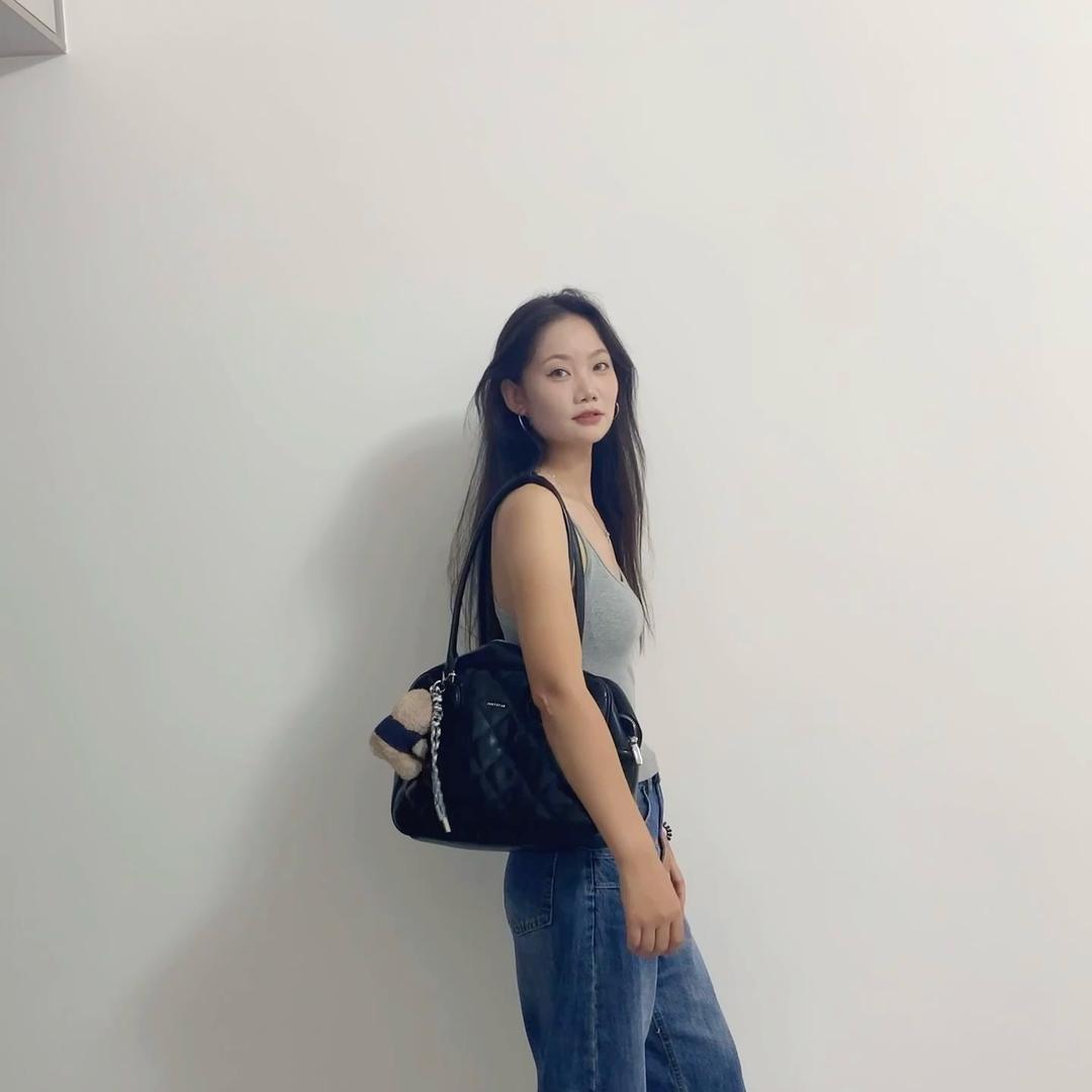 小胡很开心