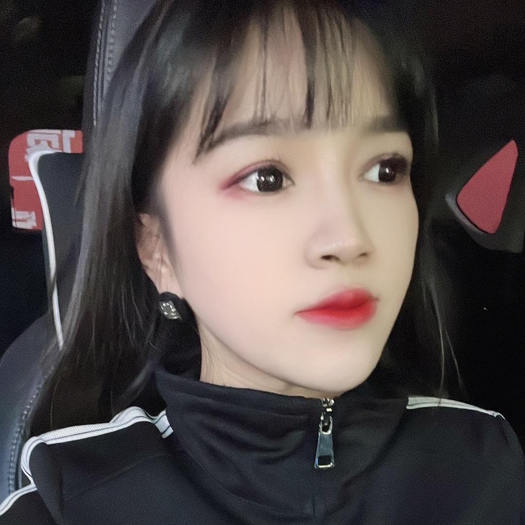 小熊没吃饱～