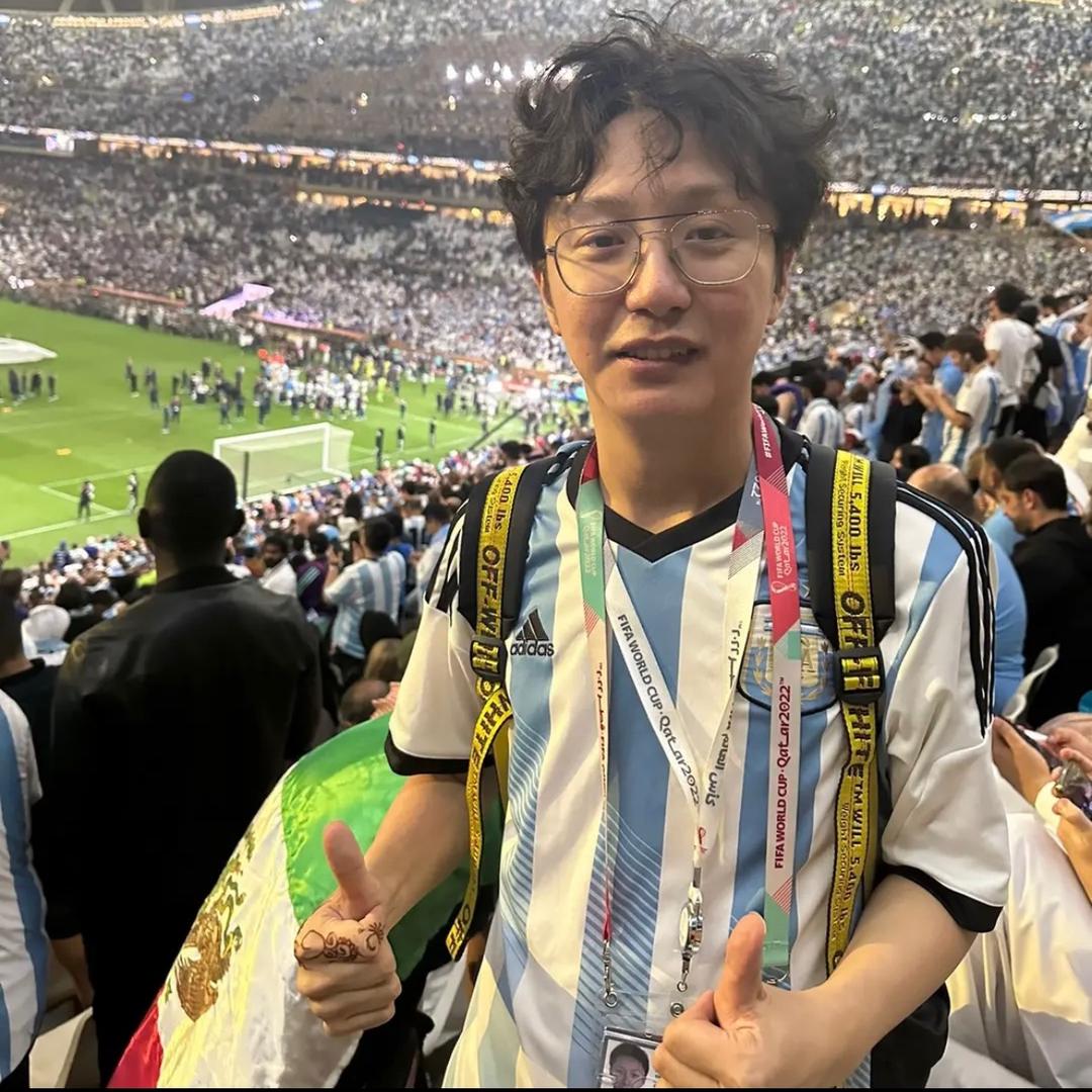球小峻