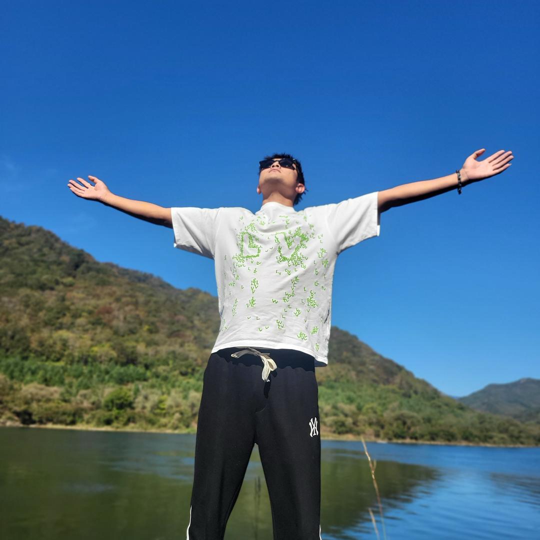 185内向社恐纯情男高  🐇