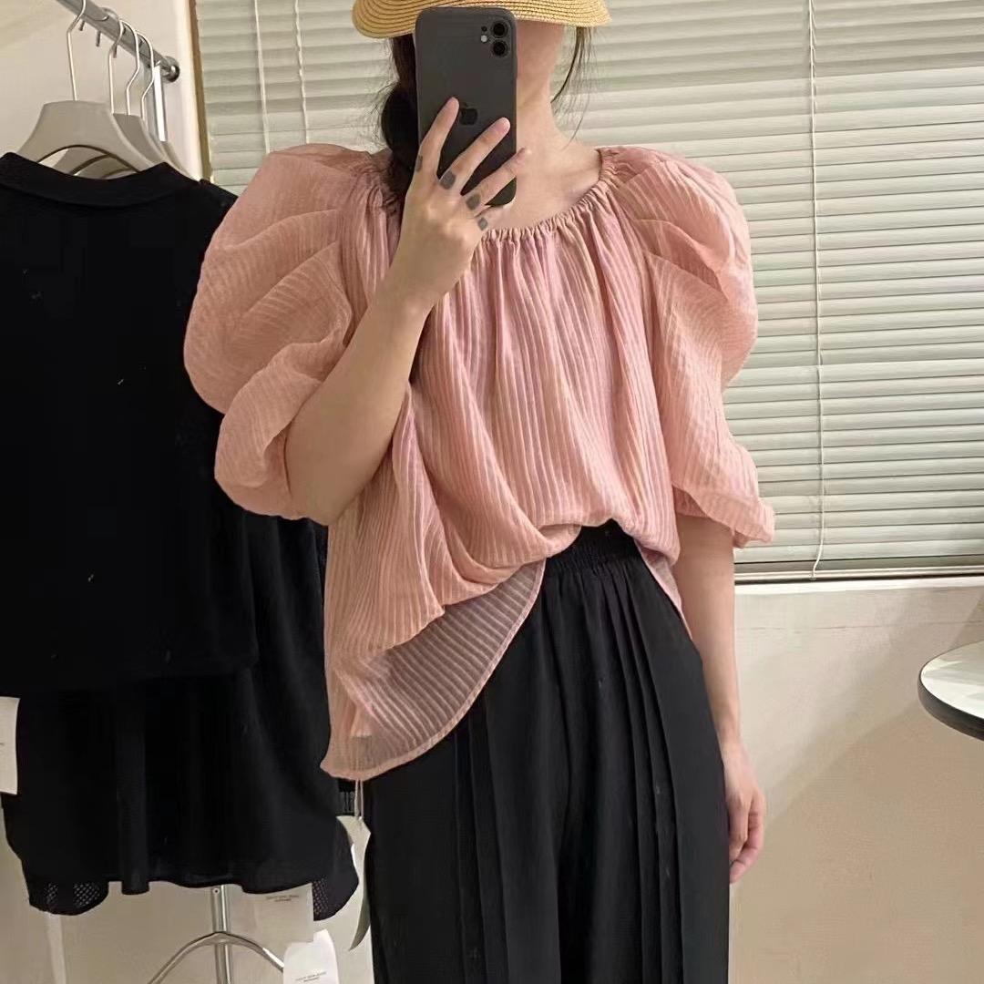 赣榆区金山镇星期八女装店