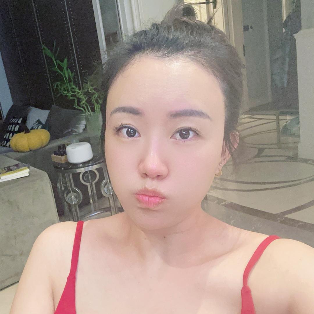 随遇而安的小姐姐