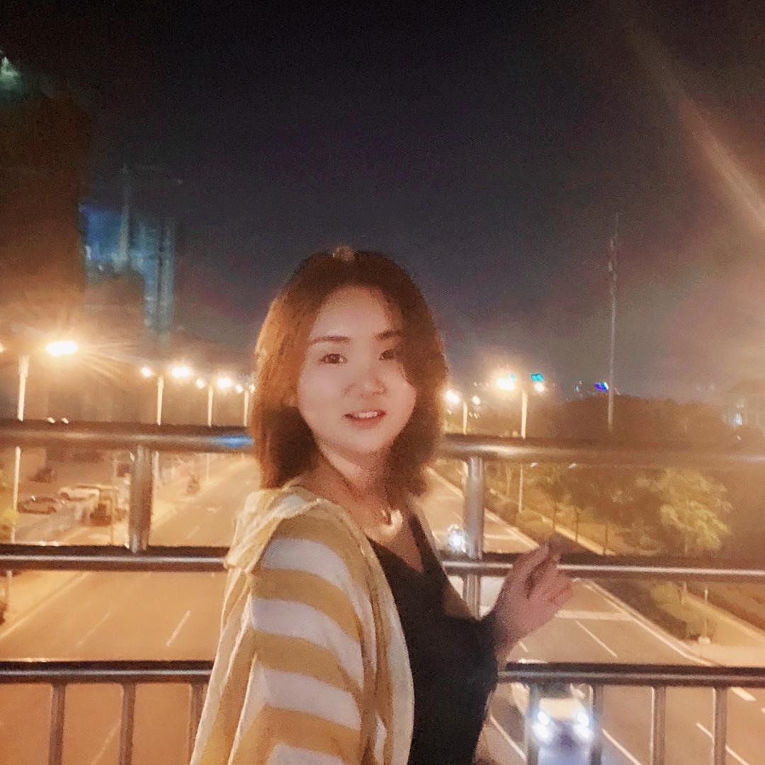 辅导员泉姐